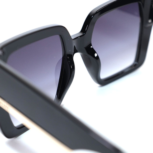 Quay Australia NOTORIOUS Oversized Womens Sunglasses - Black/Smoke - NWT - Picture 10 of 11